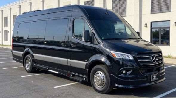 detroit airport sprinter van service