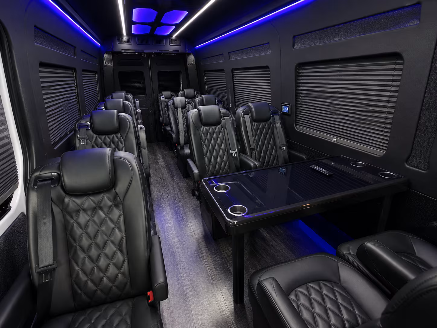 detroit 20 passenger sprinter van inside