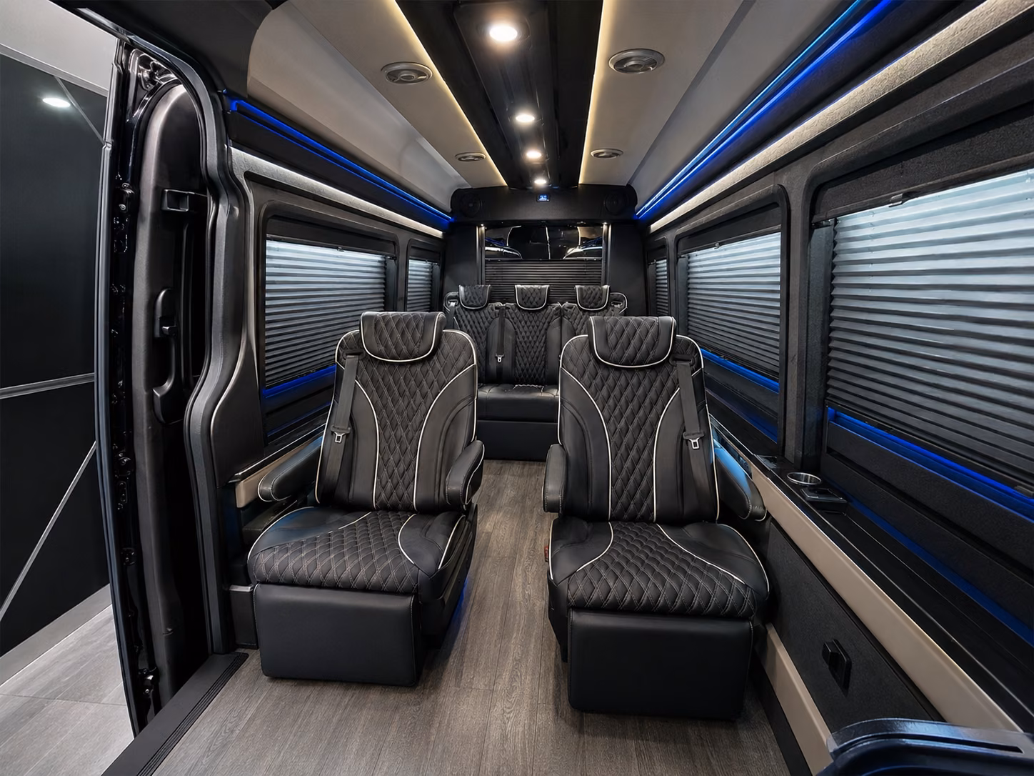 detroit 8 passenger sprinter van interior