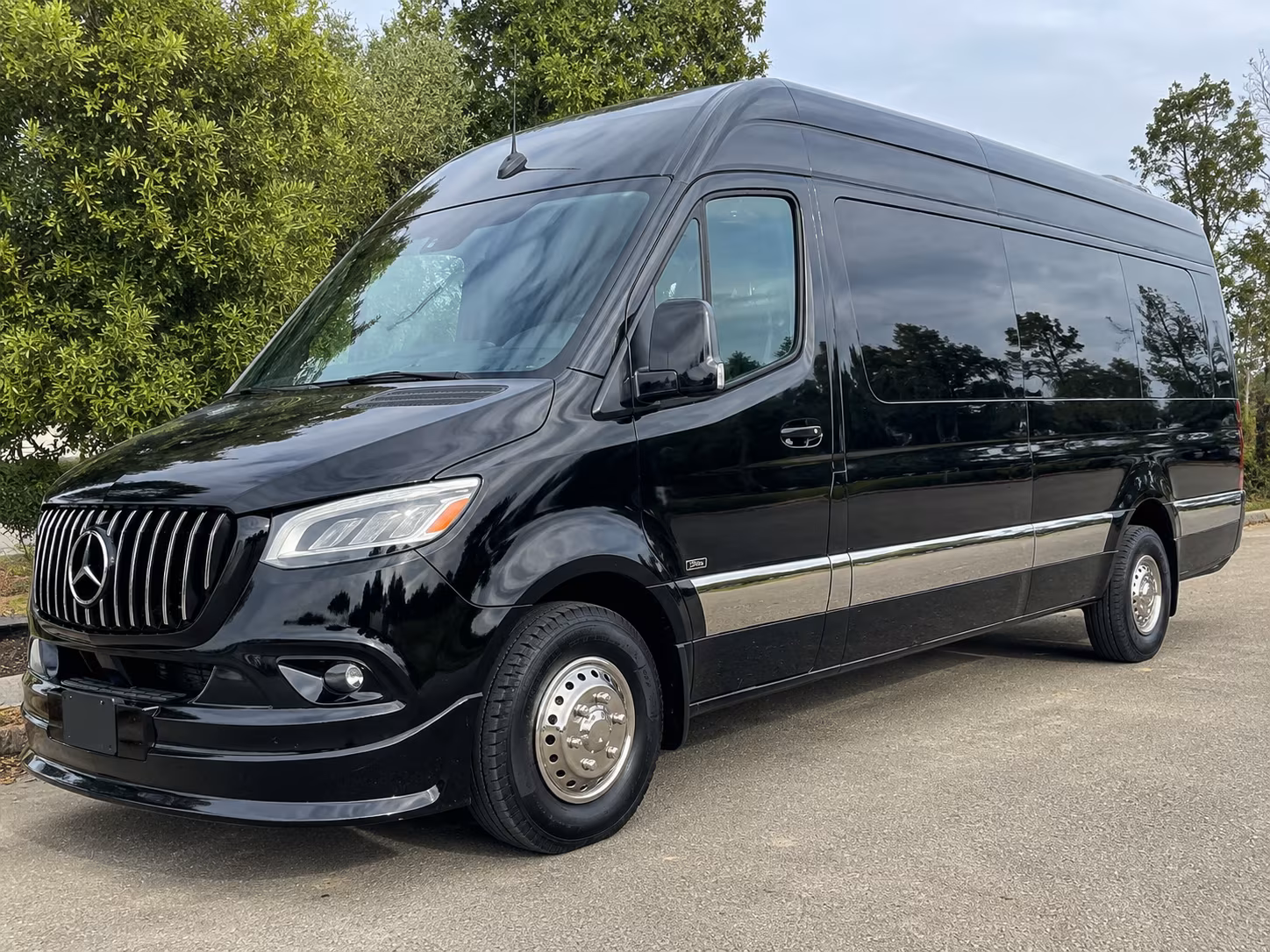 find the perfect transportation for your next corporate event 4